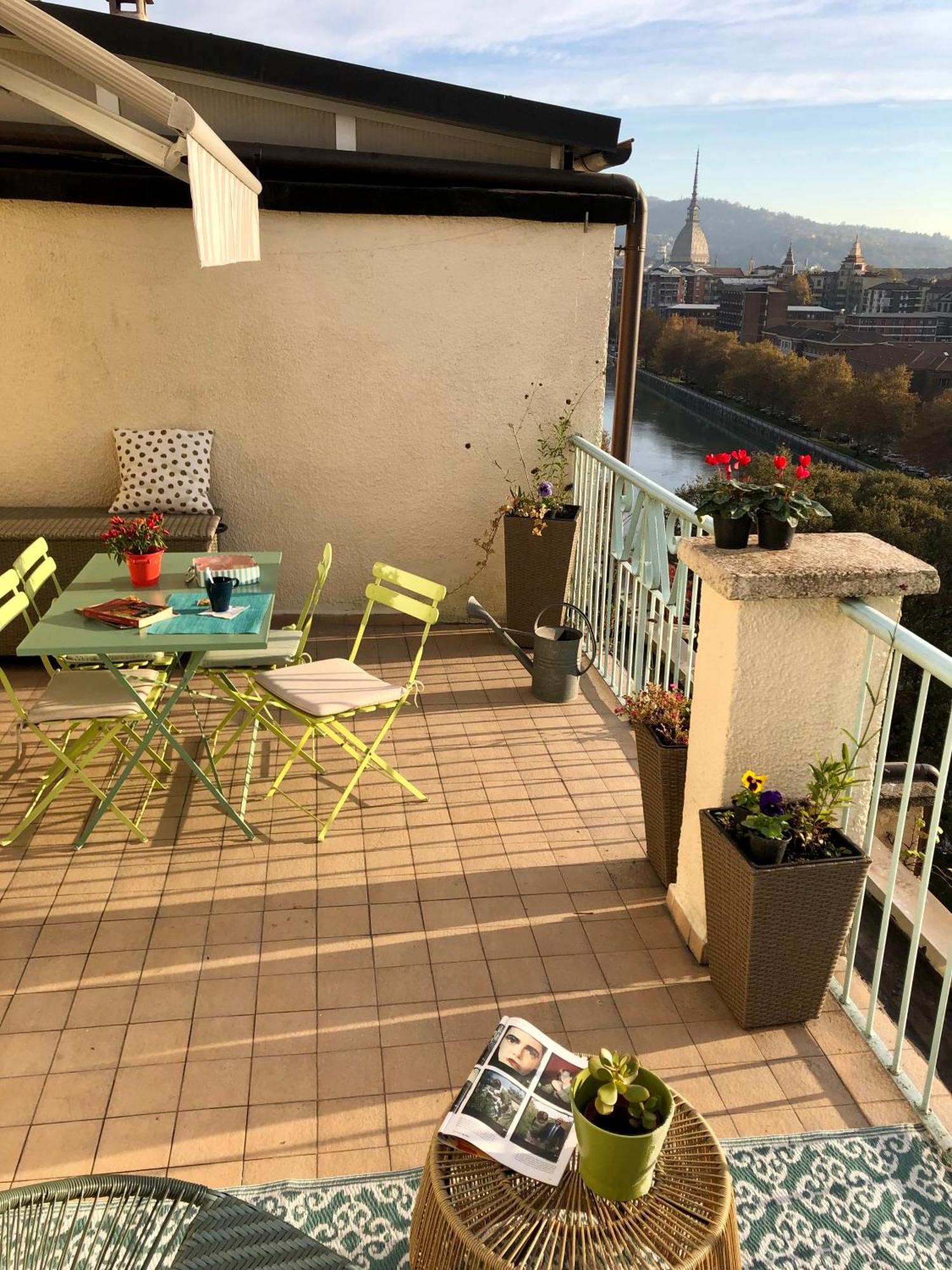 Ferienwohnung Attico Ellen Terrazza Con Vista Turin Exterior foto