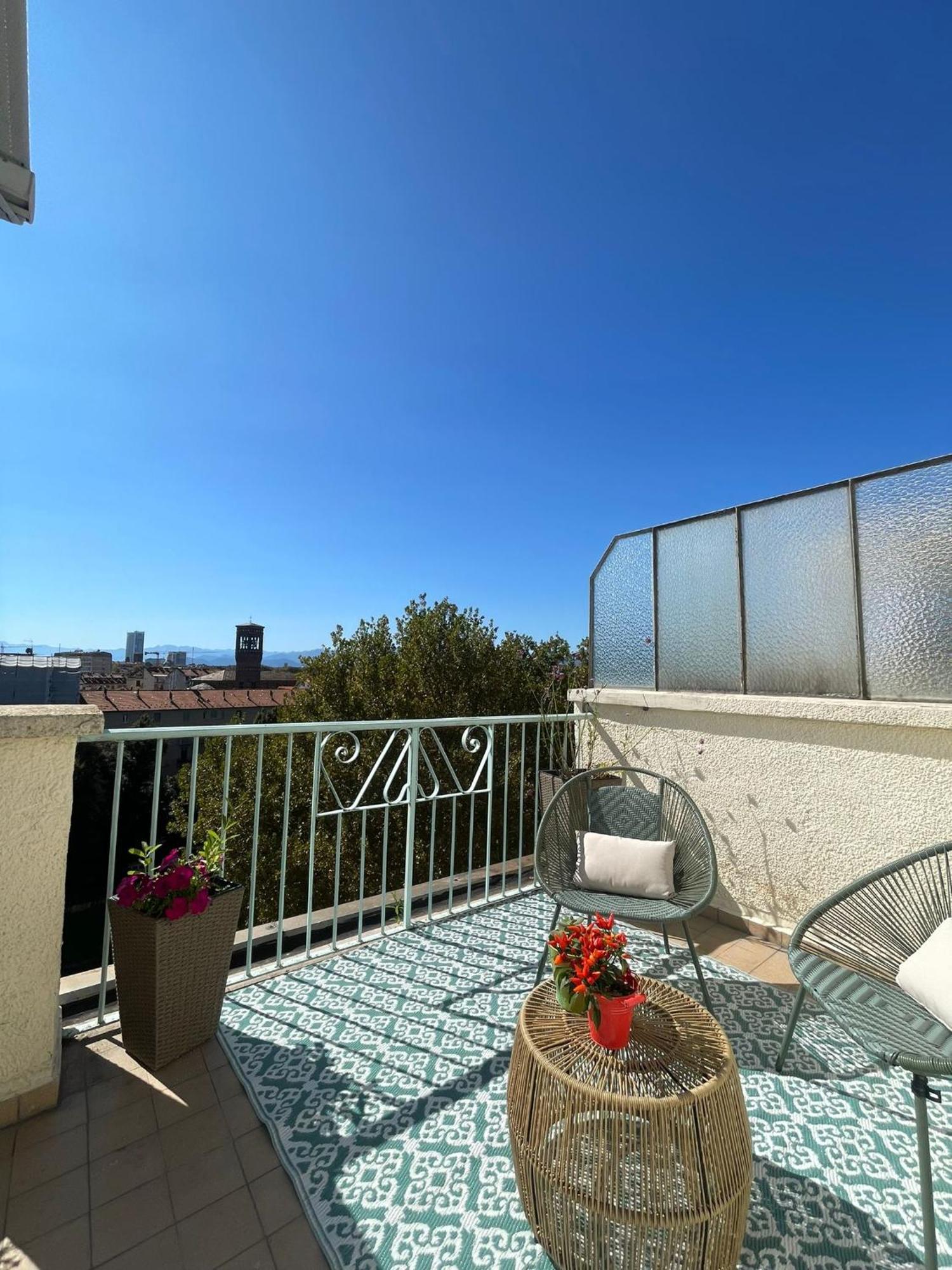 Ferienwohnung Attico Ellen Terrazza Con Vista Turin Exterior foto